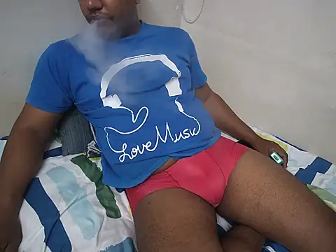 Snapshot of Lundmasti69 chatting on July 2, 10:38 pm Lundmasti69 online show from July 2, 10:38 pm