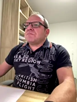 coupleLatinaLovers online show from November 27, 6:36 am