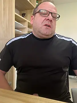 coupleLatinaLovers online show from February 13, 9:42 am