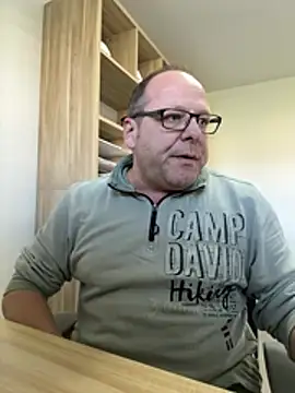 coupleLatinaLovers online show from February 27, 10:48 am