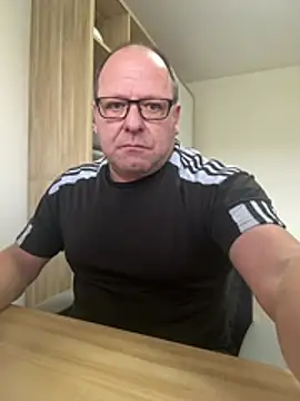 coupleLatinaLovers online show from February 20, 10:50 am