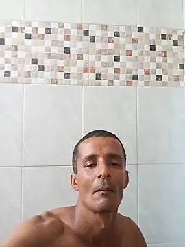 Snapshot of morenogato100 chatting on May 15, 3:32 pm morenogato100 online show from May 15, 3:32 pm