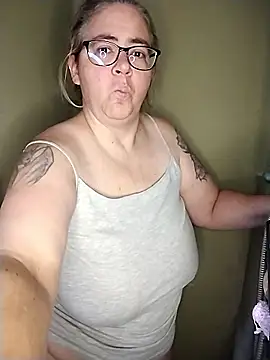 GraceHenderson online show from January 9, 7:10 pm