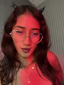 KaitlynLoveCam online show from May 7, 10:35 pm