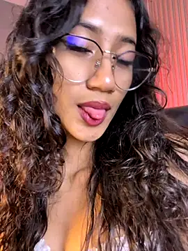 KaitlynLoveCam online show from November 28, 11:49 pm