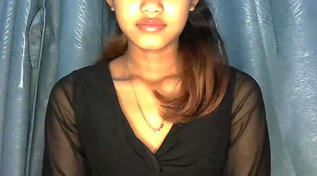 Snapshot of jassi-just18 chatting on December 24, 3:47 pm jassi-just18 online show from December 24, 3:47 pm
