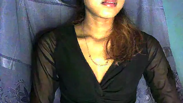 Snapshot of jassi-just18 chatting on December 29, 4:29 pm jassi-just18 online show from December 29, 4:29 pm