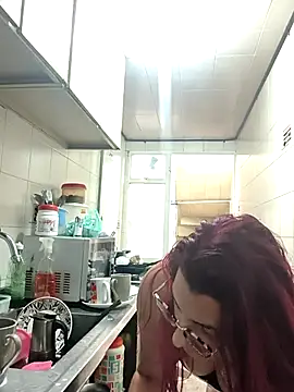 SHARAONELOVE online show from February 10, 5:45 pm