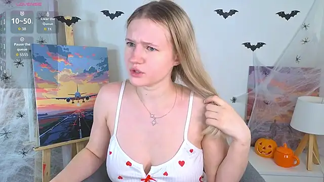 MaydaFoulk online show from October 22, 1:05 am