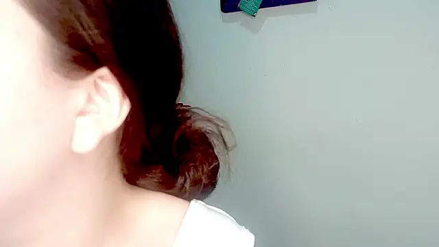PetiteIvoryQueen19 online show from May 5, 4:04 am
