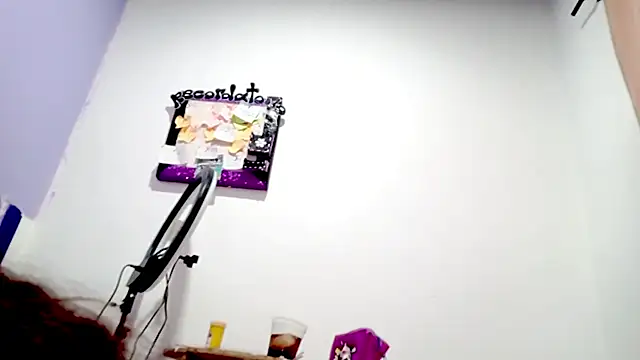 PetiteIvoryQueen19 online show from February 19, 10:18 pm