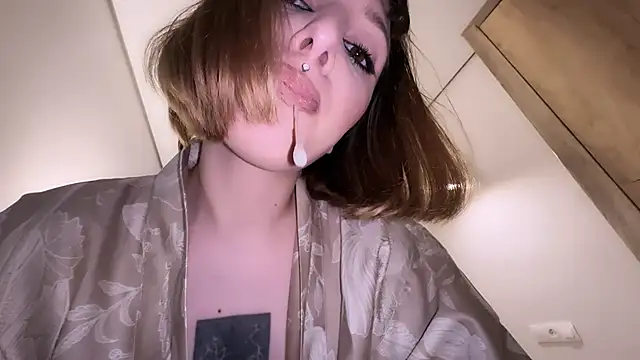 vinylstore online show from April 26, 4:59 pm