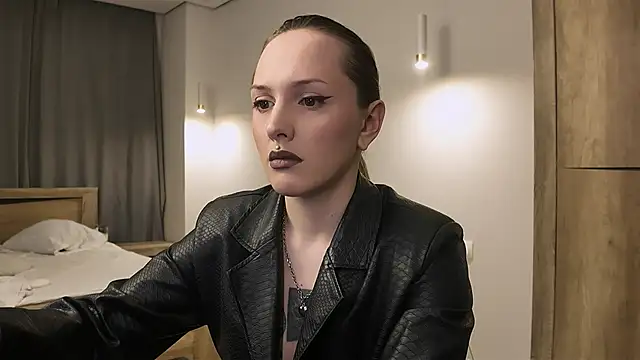 vinylstore online show from March 13, 3:06 pm