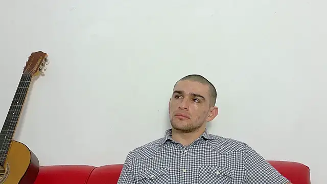 Sexy Alejandro  online show from October 2, 12:30 pm