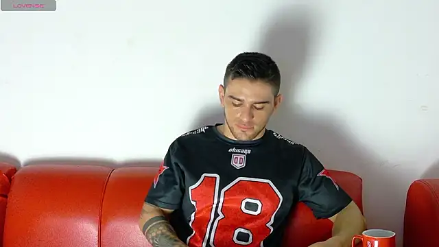 Sexy Alejandro  online show from February 7, 12:13 pm