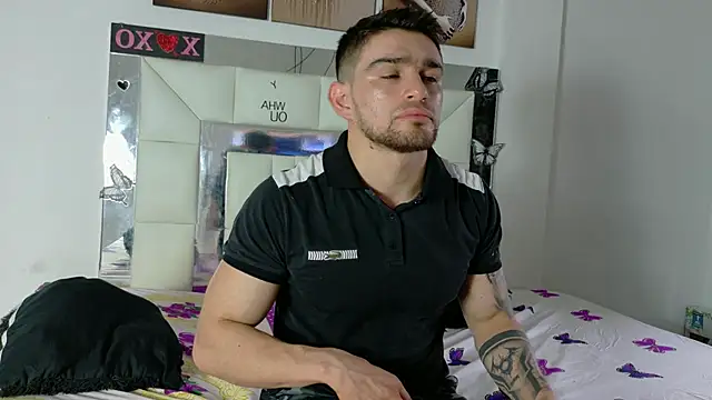 Sexy Alejandro  online show from March 5, 5:50 pm