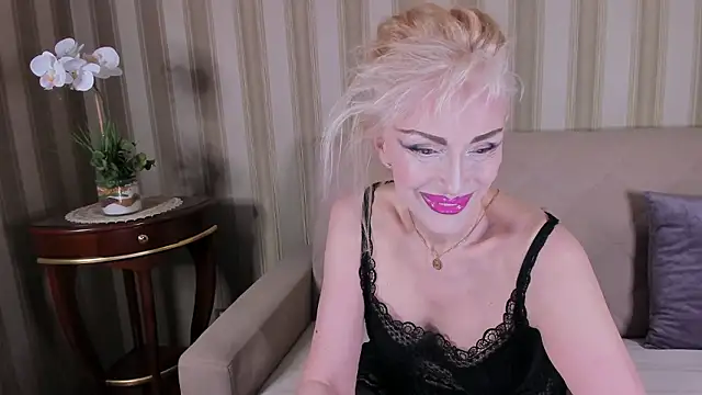 Rita Farel online show from March 18, 9:37 pm