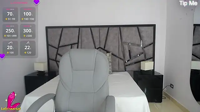 adhara cortez online show from April 10, 8:27 pm