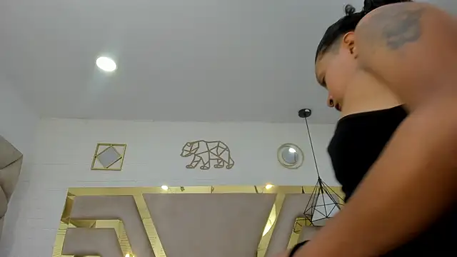 rave connor online show from June 3, 5:50 pm