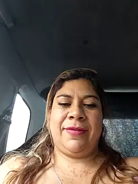 Laura-Hernandez online show from February 2, 7:35 pm