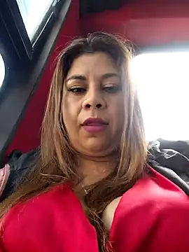 Laura-Hernandez online show from October 24, 2:16 pm