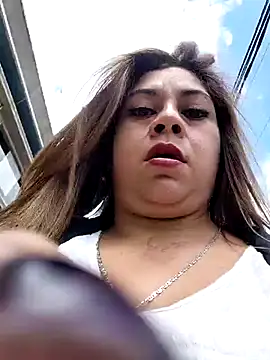 Laura-Hernandez online show from November 18, 4:21 pm