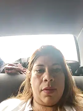 Laura-Hernandez online show from February 26, 2:59 pm