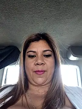 Laura-Hernandez online show from January 9, 3:41 pm