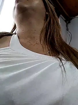 Laura-Hernandez online show from September 23, 2:24 pm