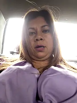 Laura-Hernandez online show from November 13, 4:22 pm