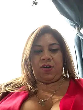 Laura-Hernandez online show from February 12, 9:03 pm