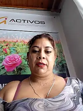 Laura-Hernandez online show from April 8, 2:51 pm