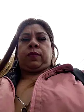 Laura-Hernandez online show from October 31, 2:46 pm