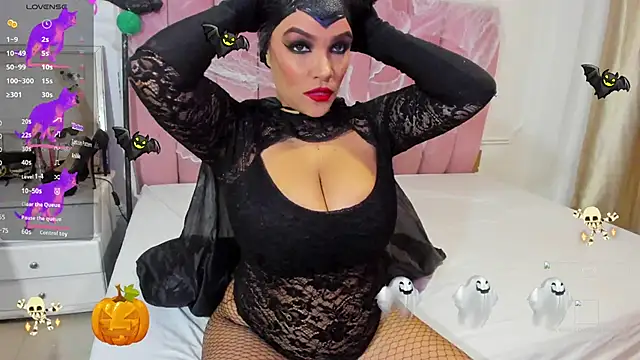 Snapshot of Stefyrossy chatting on October 31, 2:24 pm Stefyrossy online show from October 31, 2:24 pm