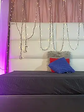 Stefyrossy online show from March 6, 2:12 pm