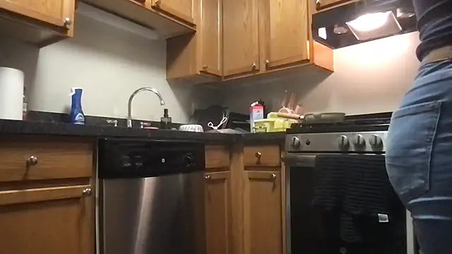 bigb00tyjudyyX online show from October 30, 1:42 pm