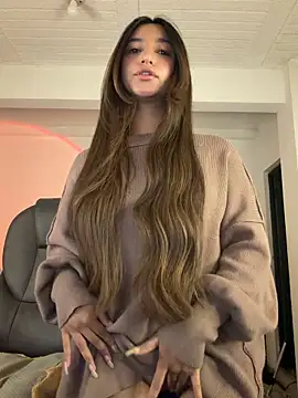 aly golden  online show from March 11, 6:02 pm