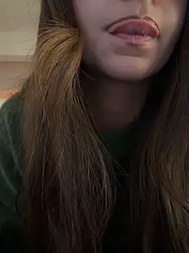 aly golden  online show from April 14, 2:38 am