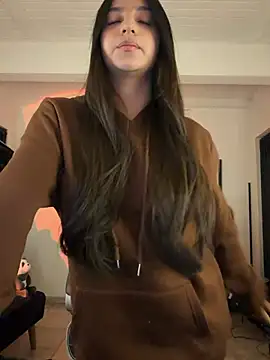 aly golden  online show from July 25, 1:24 am