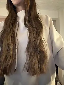 aly golden  online show from March 15, 8:49 pm