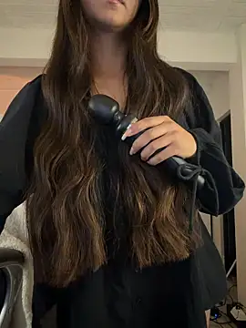 aly golden  online show from February 25, 9:14 pm