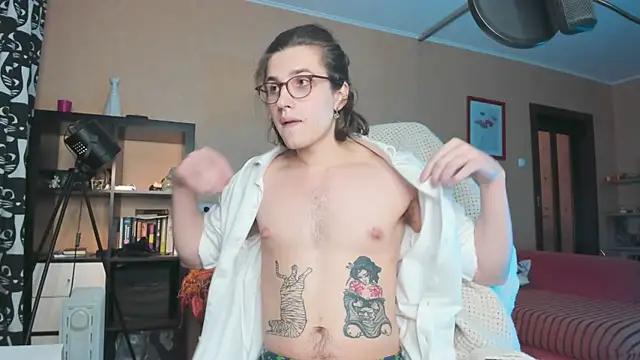 Snapshot of daddyMarty420 chatting on November 20, 7:47 pm daddyMarty420 online show from November 20, 7:47 pm