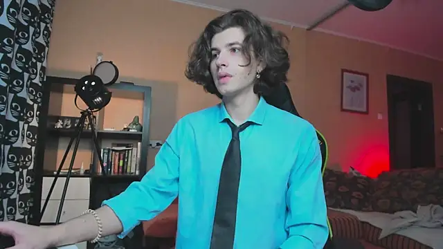 Snapshot of daddyMarty420 chatting on November 2, 7:13 am daddyMarty420 online show from November 2, 7:13 am