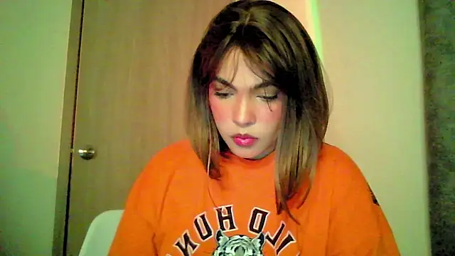 Kiri Cutee online show from September 13, 4:23 am