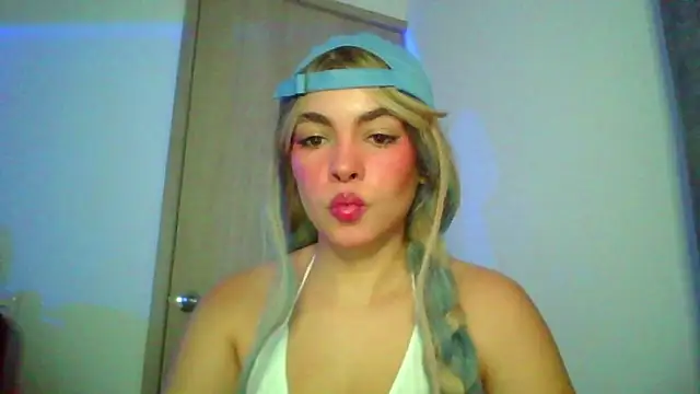 Kiri Cutee online show from October 26, 4:13 am