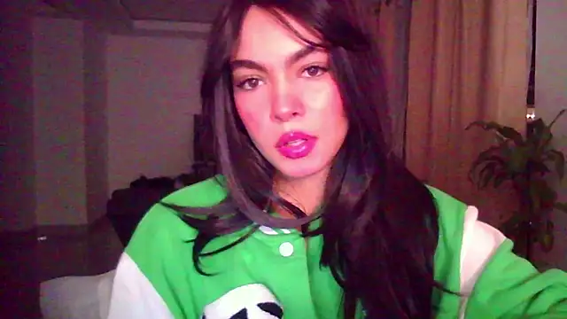 Kiri Cutee online show from November 16, 4:06 am