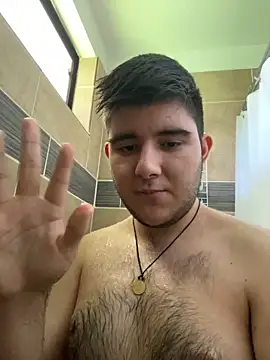 Yann 18 online show from October 26, 9:04 pm