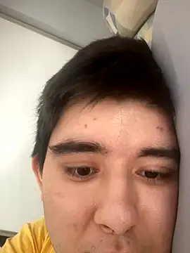 Yann 18 online show from September 27, 6:03 pm