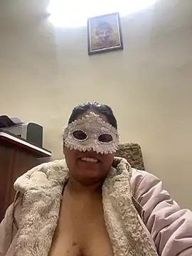 Snapshot of kamayanisingh24 chatting on February 17, 7:44 pm kamayanisingh24 online show from February 17, 7:44 pm