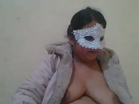 Snapshot of kamayanisingh24 chatting on December 27, 6:20 pm kamayanisingh24 online show from December 27, 6:20 pm